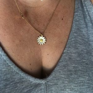 Juicy Couture Daisy necklace